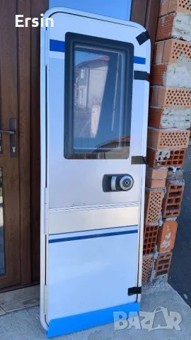 Оригинална врата за Кемпер Караван  Монтажни размери 172/60 Цена 1250.00 лева, снимка 1