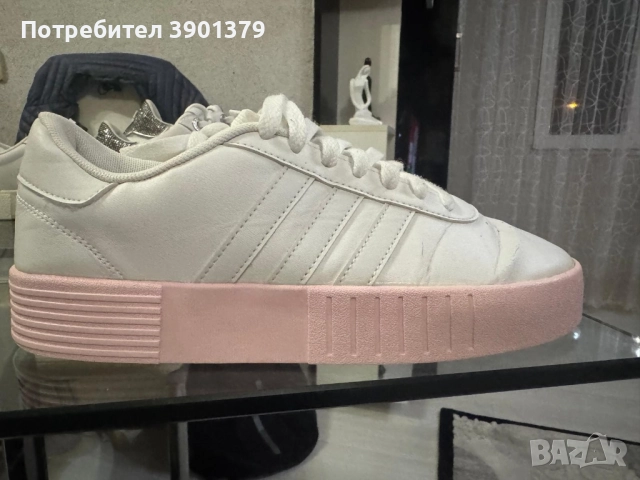 Продавам Дамски Маратонки