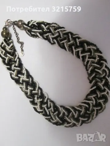 Красиво винтидж дамско колие , стъклени мъниста