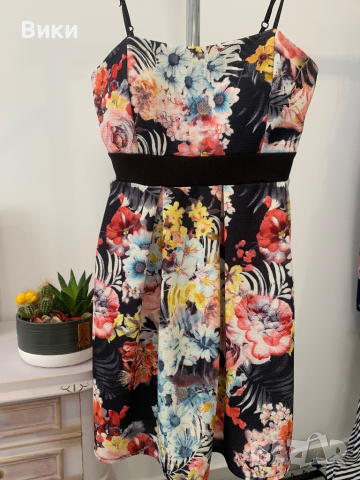 Рокля в размер S, снимка 4 - Рокли - 44829809