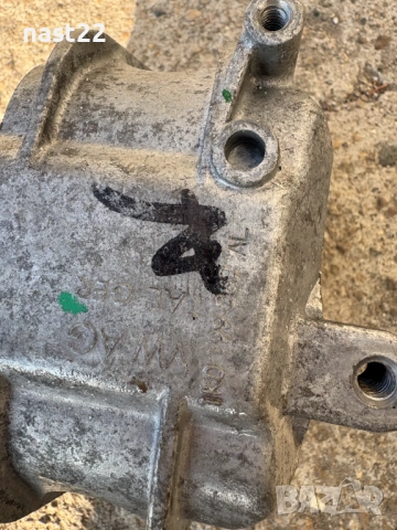 Преден десен тампон за двигател Фолскваген Голф 5/VW GOLF 5, снимка 2 - Части - 53144010