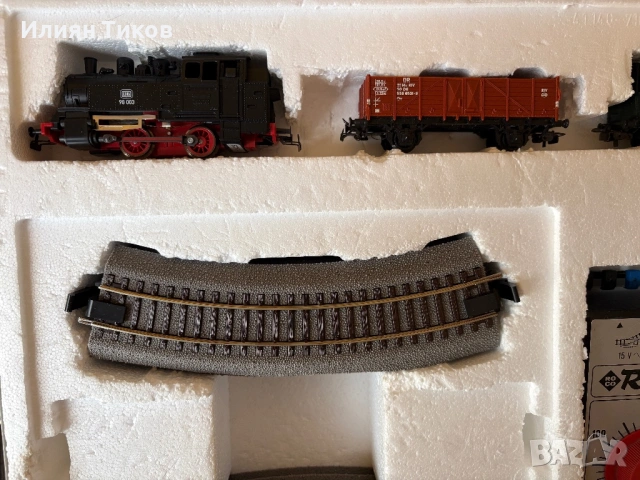 Стартов комплект влакче H0 1:87 с парен локомотив BR 98 влак Roco Piko, снимка 2 - Влакчета, самолети, хеликоптери - 53507652