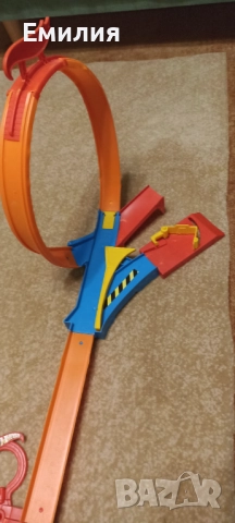 Писта Хот Уилс лупинг , снимка 2 - Коли, камиони, мотори, писти - 52794585