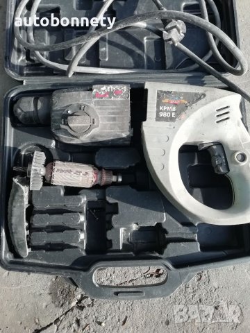 Перфоратор 980W работещ с повреден пиньон на мотора , за Части или за Ремонт 