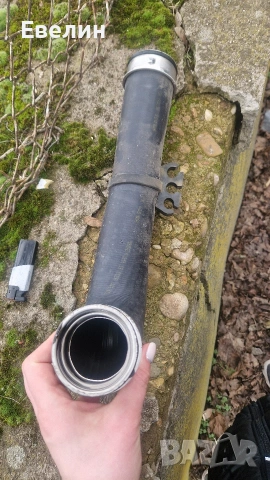 маркуч на турбото от VW Touran 2006г, снимка 4 - Части - 53476610