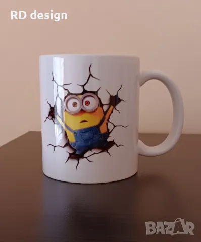 Керамична чаша "Миньони", снимка 2 - Чаши - 49236033