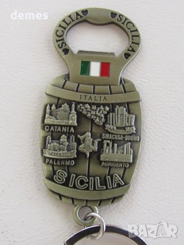 Метален ключодържател от Сиицилия, Италия, снимка 3 - Колекции - 47961212
