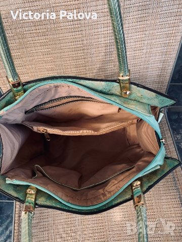 Красива удобна дамска  чанта FASHION , снимка 10 - Чанти - 42008276