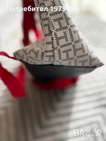 Чисто нова раница Tommy Hilfiger., снимка 4 - Раници - 52129867