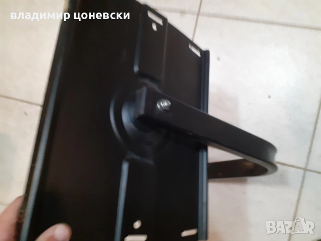 Стойка за стена за малък телевизор, снимка 5 - Стойки, 3D очила, аксесоари - 52317031