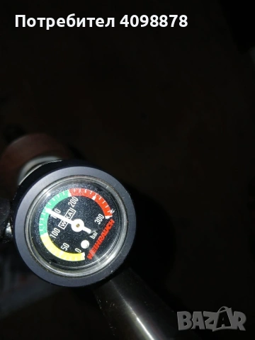 Продавам въздушна пушка, снимка 5 - Въздушно оръжие - 53258403