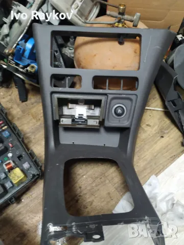 Централна конзола , табло за Saab 93 OG
