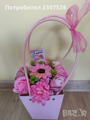 Кошнички с цветя, снимка 2 - Изкуствени цветя - 51584224