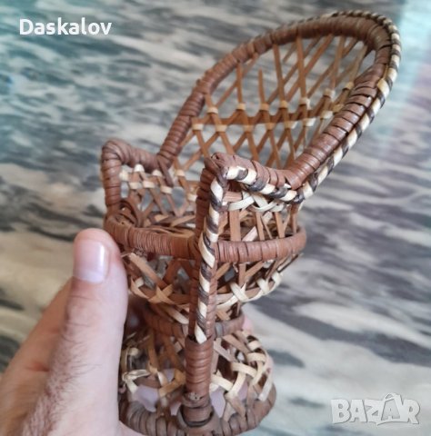 Декоративно столче ръчно плетено!, снимка 3 - Декорация за дома - 41184630