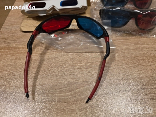 12 броя 3D очила, снимка 3 - Плейъри, домашно кино, прожектори - 51781333