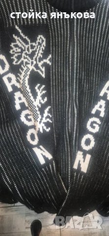 Продавам юношеска черна жилетка , снимка 2 - Детски пуловери и жилетки - 49135830