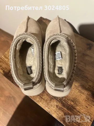 Дамски обувки UGG, снимка 3 - Дамски ежедневни обувки - 48538412