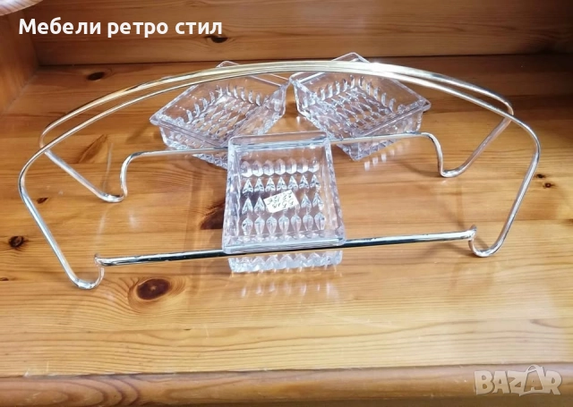 Красиво винтидж плато за сервиране на предястия,  състоящо се от три стъклени купички., снимка 4 - Съдове за готвене - 51923432