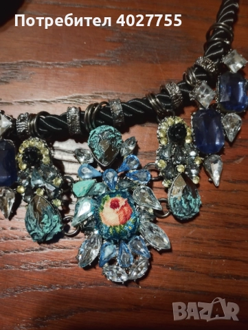 Колие. Ръчна изработка с гоблен