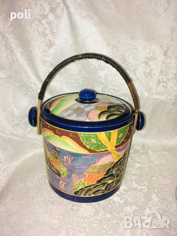 ръчно рисуван японски порцеланов буркан / кутия 