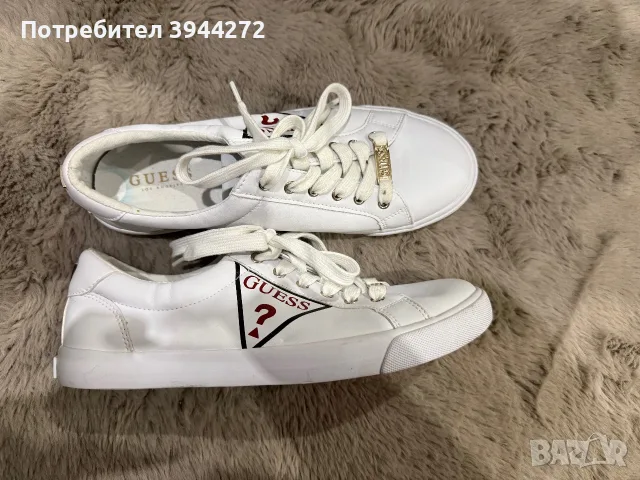 Бели кецове Guess