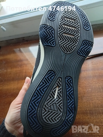 Спортни маратонки Адидас, снимка 3 - Маратонки - 53591334