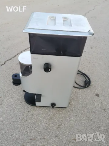 КАФЕМЕЛАЧКА SAECO MS 85 AUTOMATIC от германия, снимка 3 - Кафемашини - 47868201