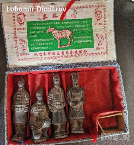 Винтидж китайски теракотени 4" фигурки статуи на войници - 