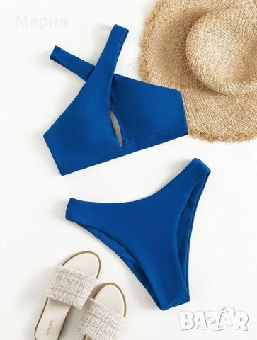 Бански костюм в синьо с кръстосани презрамки