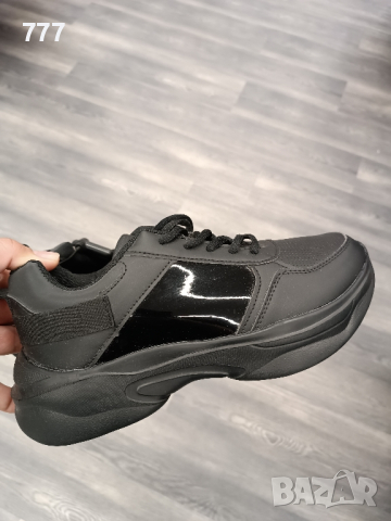 обувки , снимка 3 - Дамски ежедневни обувки - 44635942