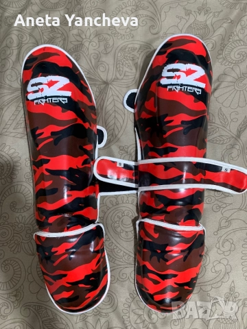 Боксови ръкавици и протектори за крака