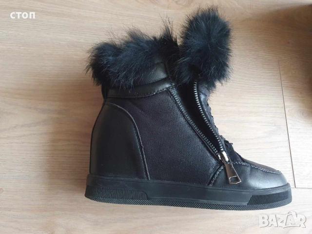 Боти с пух , снимка 4 - Дамски боти - 53029437