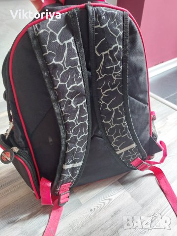 Ученически раници, снимка 9 - Раници - 41359199