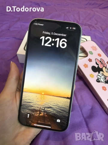 Продавам iPhone 15 128 gb 