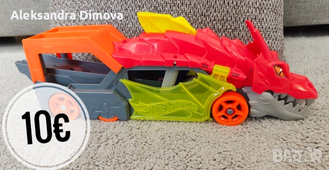 Продавам различни Hot Wheels писти, паркинг - цени на снимките, снимка 2 - Коли, камиони, мотори, писти - 53851390