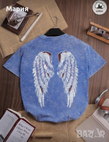 Тениска с крила на гърба