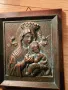 Стара красива медна икона на Богородица с младенеца в дървена рамка Дева Мария, снимка 2