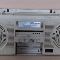 Радиокасетофон Sharp GF 575, снимка 2 - Радиокасетофони, транзистори - 38418660