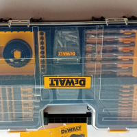 Комплект в куфарче свредла и накрайници Dewalt DT71583, 102 части, снимка 5 - Отвертки - 39966718