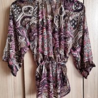 Красива, елегантна, прозрачна блуза, с три четвърти ръкав, в розова щампа , снимка 4 - Блузи с дълъг ръкав и пуловери - 39568498