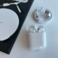 Apple AirPods 1st Generation + ПОДАРЪК безжично зарядно устройство  , снимка 1 - Bluetooth слушалки - 41548107