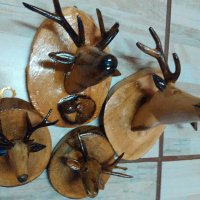 Дървени глави на еленчета върху плочка, снимка 7 - Сувенири от дърво - 34540051