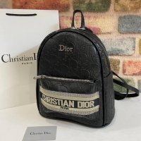 Дамска раница Christian Dior код 91, снимка 1 - Раници - 33935568