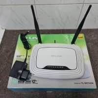 TP-Link Рутер TL-WR841N с две антени 300 Mbps, снимка 1 - Рутери - 36481906