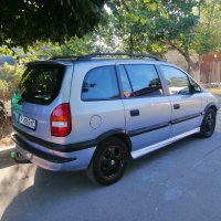 Opel Zafira 2.0dti 101 k.c 7 места, снимка 6 - Автомобили и джипове - 39620528