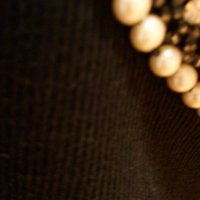Нов топ Zara, черен с перли, размер L, снимка 6 - Потници - 42206150