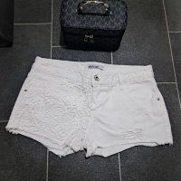 Къси бели дънкови панталонки , снимка 5 - Къси панталони и бермуди - 41314006