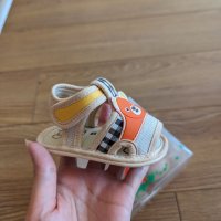 Бебешки сандали 0-3 месеца нови, снимка 2 - Бебешки обувки - 41904577