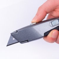 Нож Wolfcraft макетен метален с трапецовидно острие 52 мм, снимка 5 - Други инструменти - 33934718