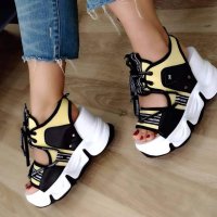 Жълти сандали на платформа  Dolce&Gabbana  код  Br132R, снимка 1 - Сандали - 41439681